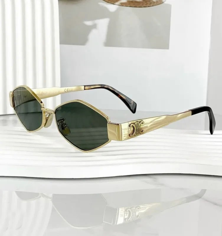 Celine Triumph