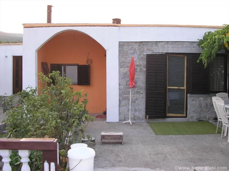 Prodajem kucu na moru,Budva-Zagora