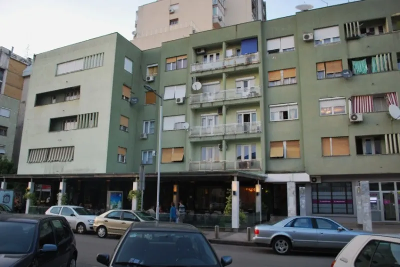 Centar 56m2 prodajem ili menjam