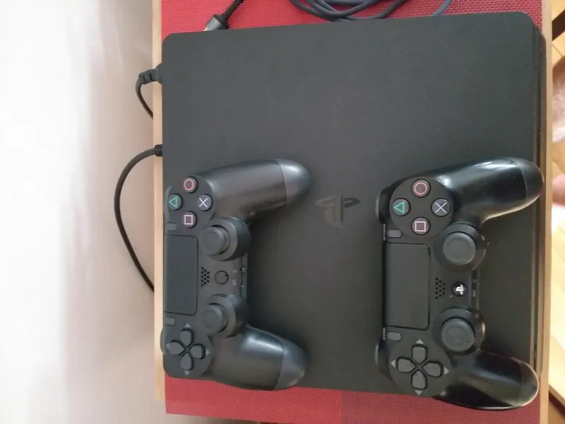 Sony 4