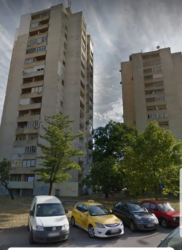 PRODAJA, GARSONJERA KOD "GINTAŠA"