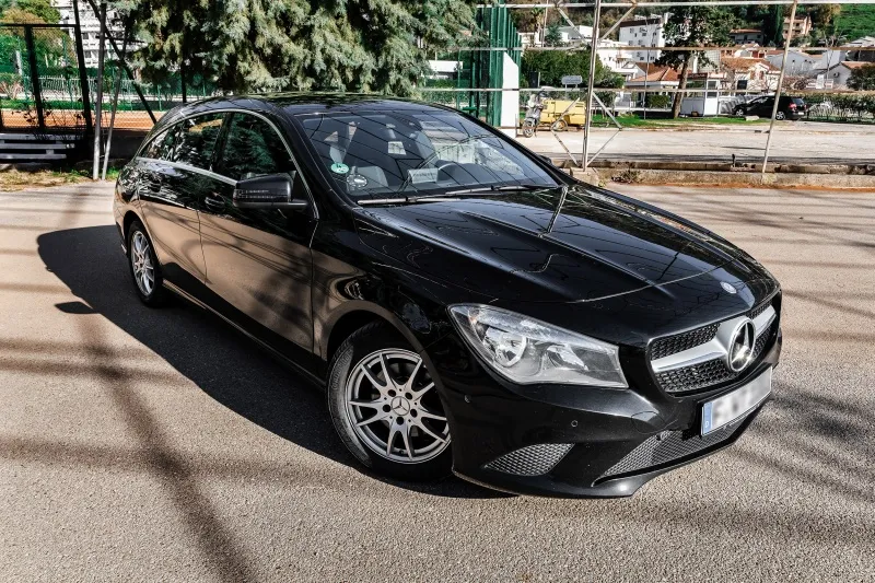 Mercedes Benz CLA 220