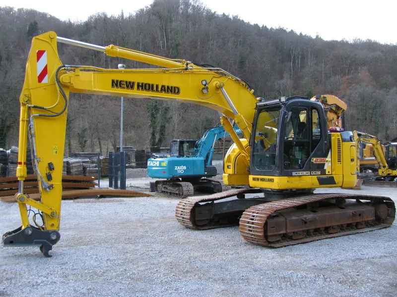 Bager gusjeničar New Holland E235B SR sa1 kašiku