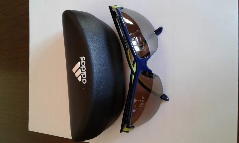 Naočare Adidas