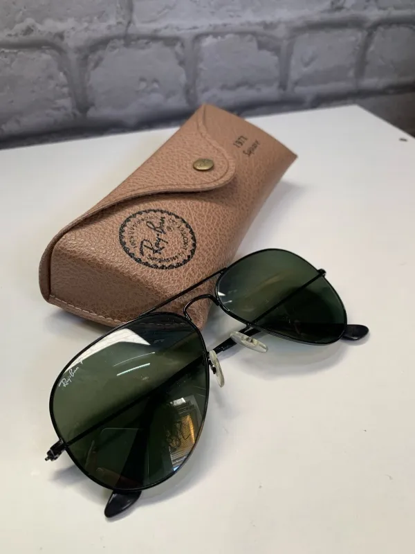 Prodajem original Ray-Ban naocare