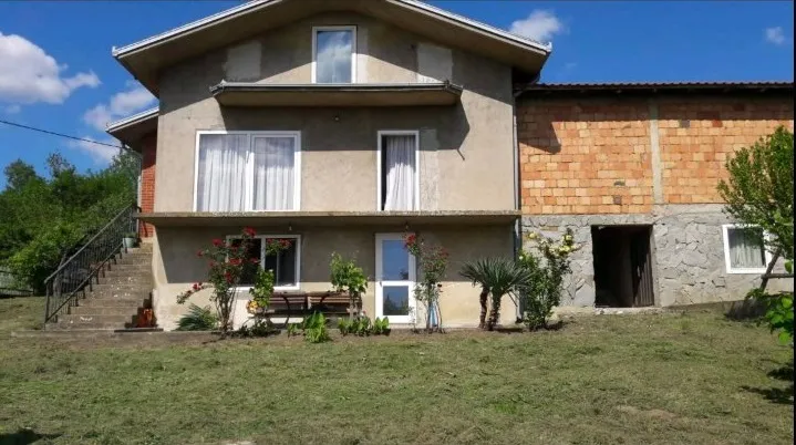 Prodajem kucu u Ramu na Dunavu