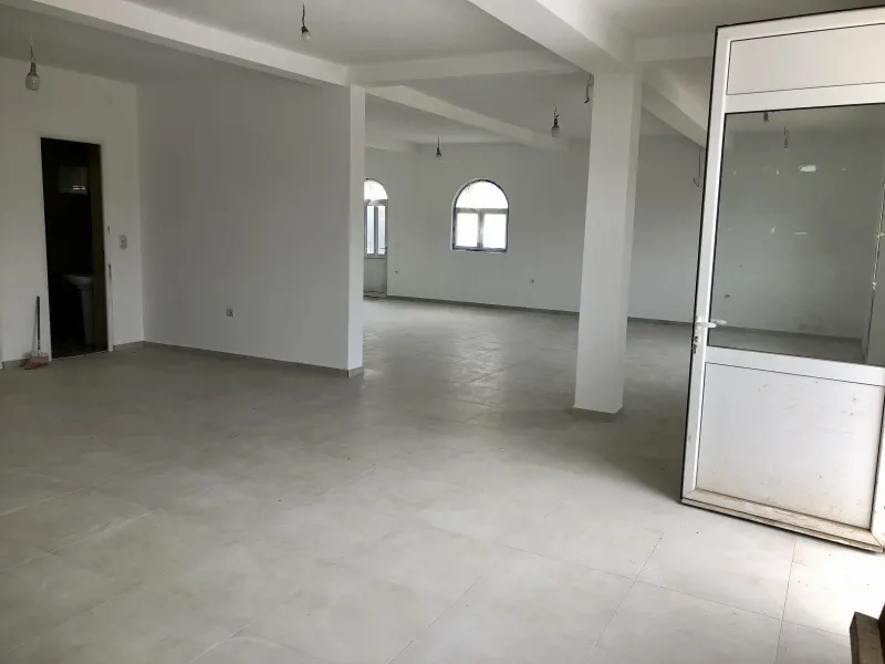 Poslovni prostor 140m2