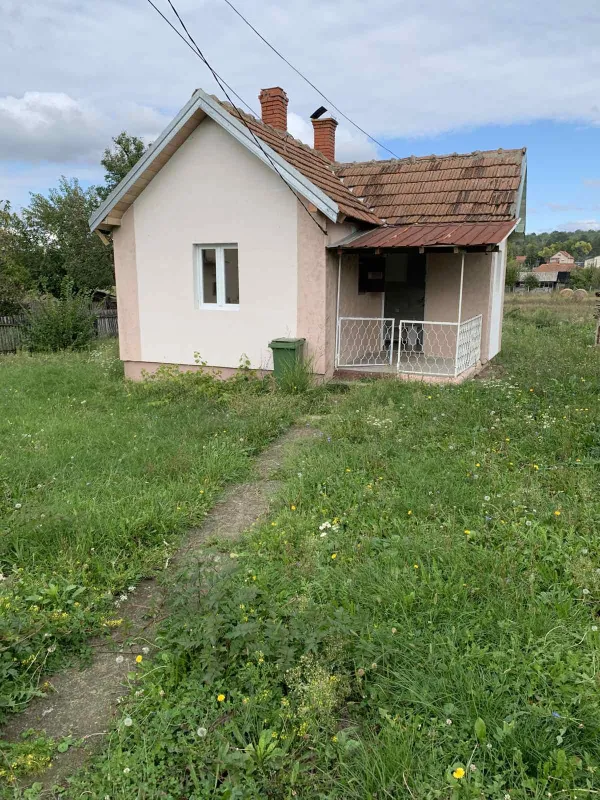 Prodajem kucu u Rudovcima-Lazarevac