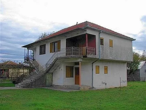 stan Pažići + plac 20.000m2 Brijestovo