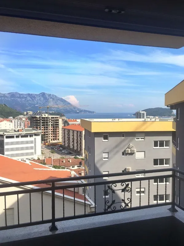 Prodaje se novi dvosoban stan u Budvi (naselje Dubovica)