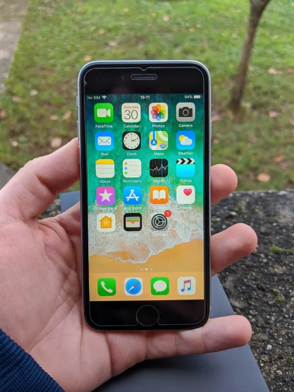 Prodajem Iphone 6S