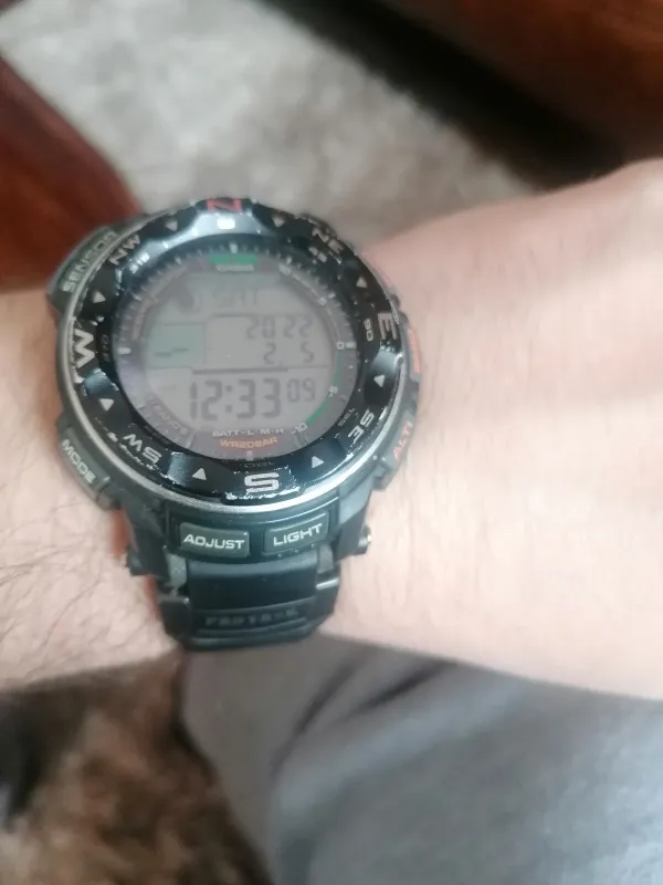 Prodajem Casio Protrek