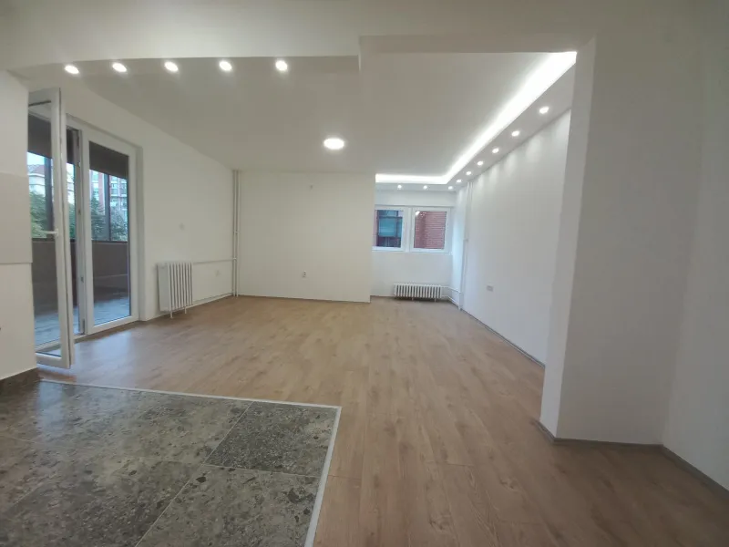 Vlasnik-LUX stan,uknjizen,lift u zgradi-Beograd