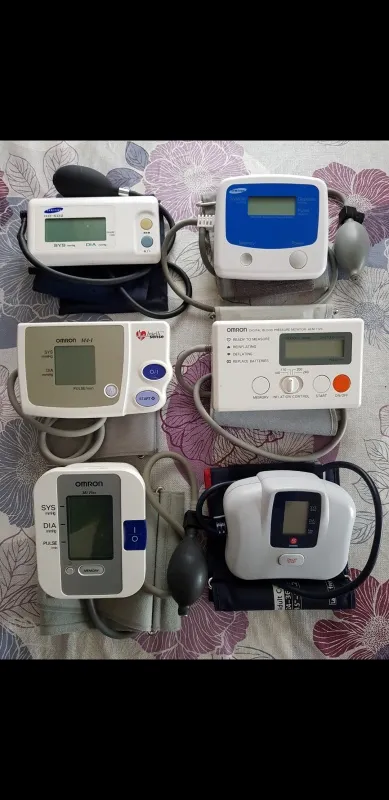 Prodajem digitalne aparate za pritisak(Omron,Samsung,Tensoval,Medel). Povoljno!!
