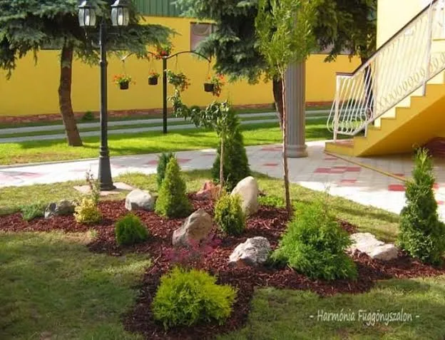 Uredjenje vrtova - Cetinari, liscari, perene, tepih trava