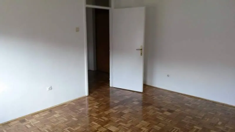 Prodajem stan u Novom Sadu