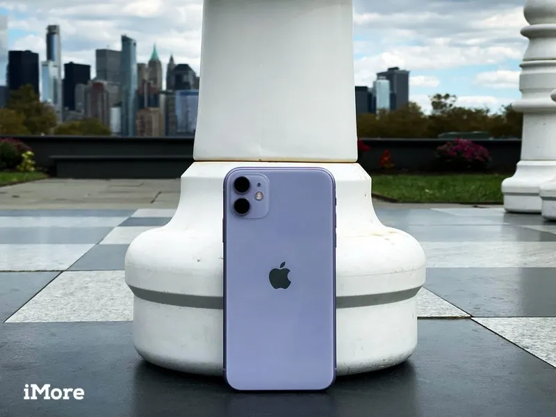 Prodajem iPhone 11