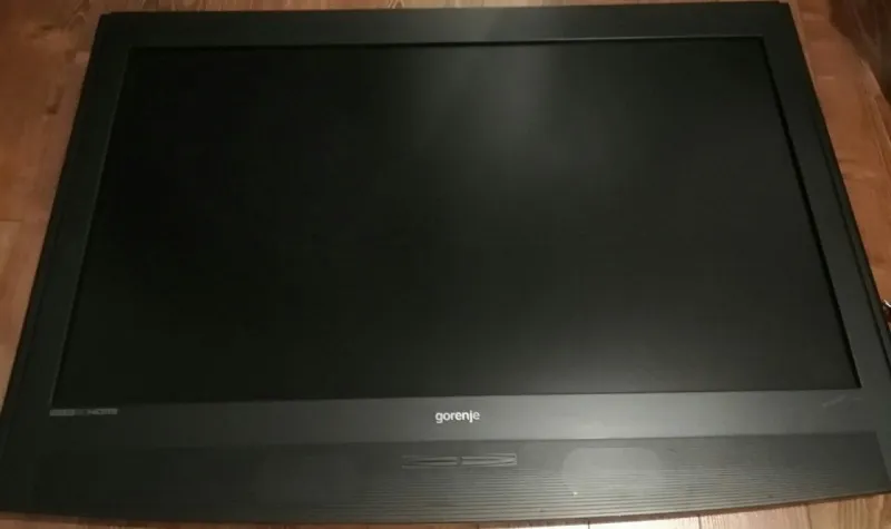 prodajem lcd tv gorenje 42 inc