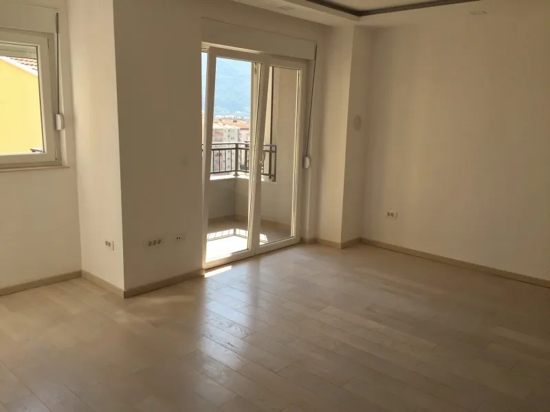 Prodaje se novi dvosoban stan u Budvi (naselje Dubovica)