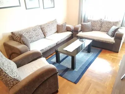 dnevi boravak, trpezarija, spavaca soba