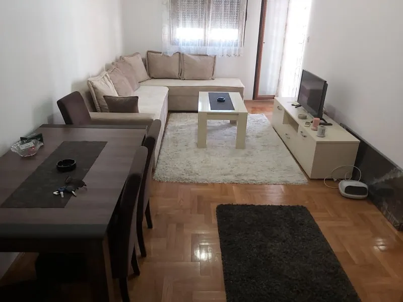 IZDAJEM