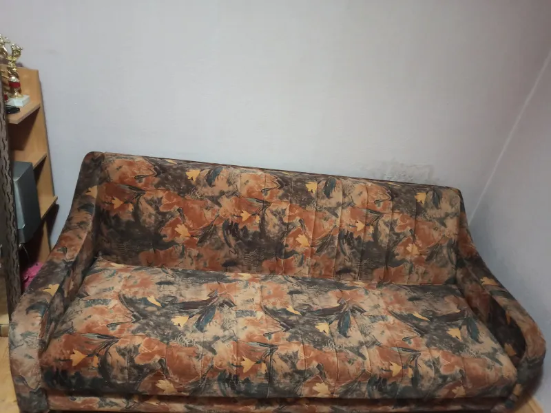 PRODAJEM KREVETE (TROSJEDI)