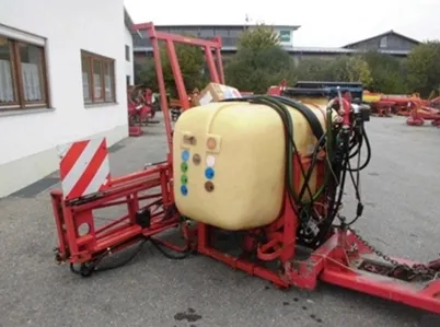 Prodaja na internetu 1200 prskalica i atomizera!