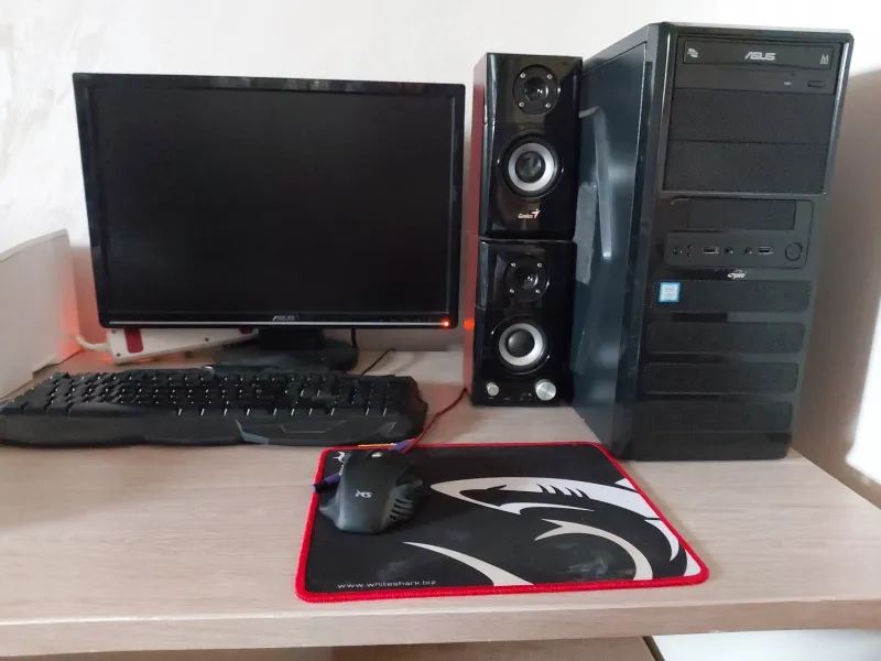 Kompjuter Desktop Racunar