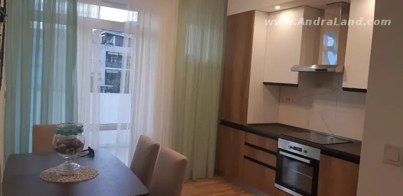 Prodaje se stan u Bar-u.