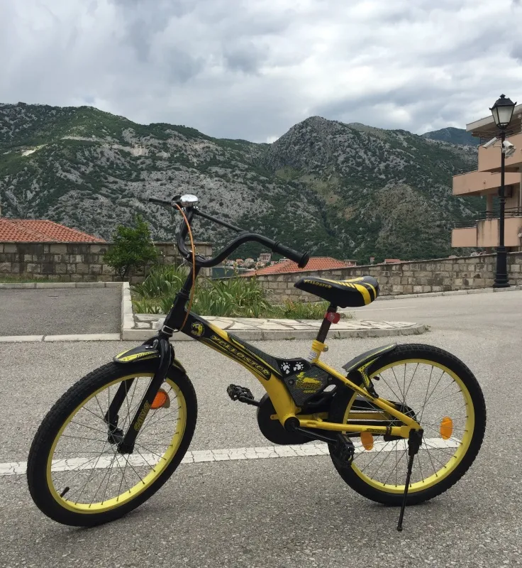 Prodajem Dečij bicikl X-Kids Yelloster.