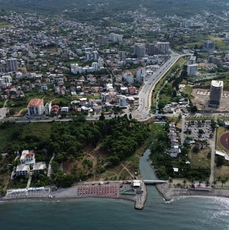 Na prodaju jednosoban stan u Baru