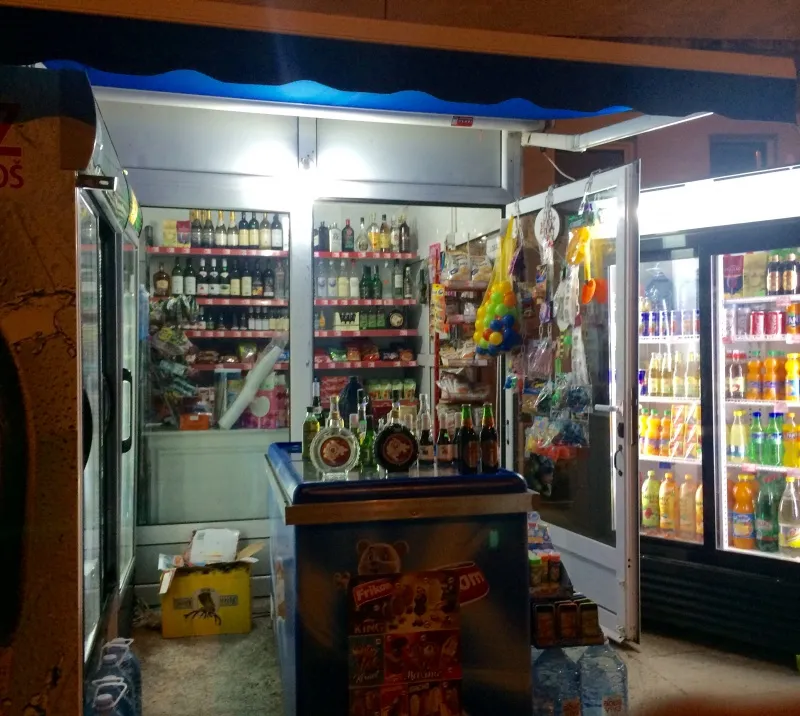 Poslovni prostor/izdajem - Budva
