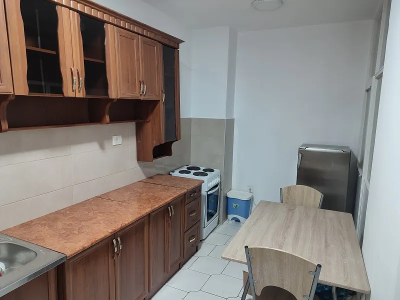 Izdajem jednosoban stan kod Gintaša
