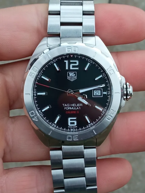 Prodajem Tag Heuer sat