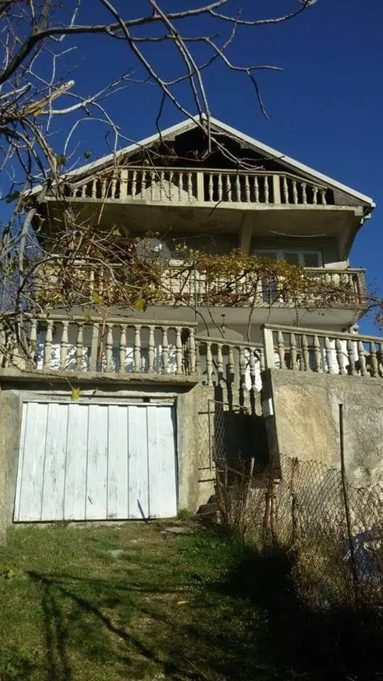 Prodaja kuce u Baru