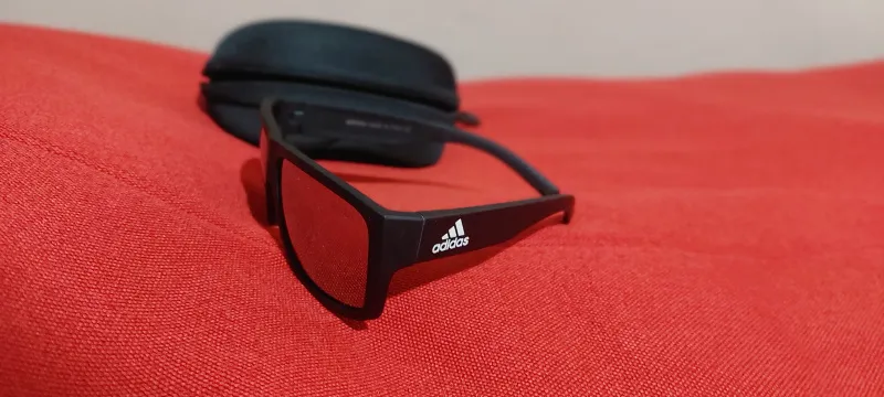 Adidas naocare