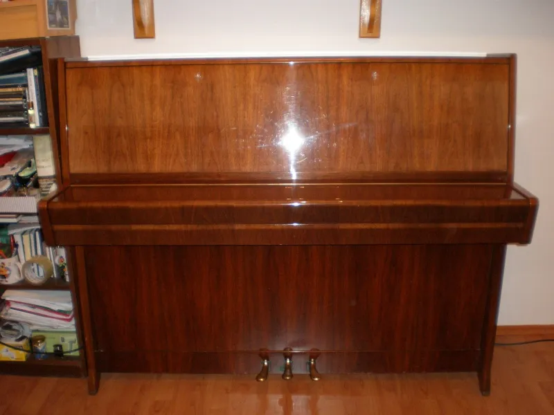PETROF PIANINO
