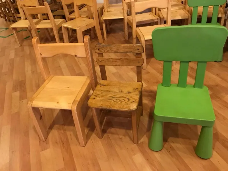 Namjestaj za vrtice puno drvo-rucni rad, stolovi, stolice, kreveti, komode.