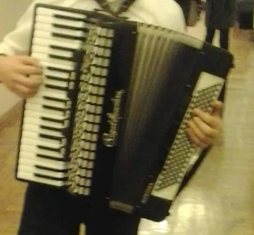 Podajem Harmoniku hitno