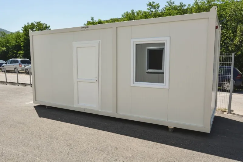 Montažni kontejner 6m x 2,4m