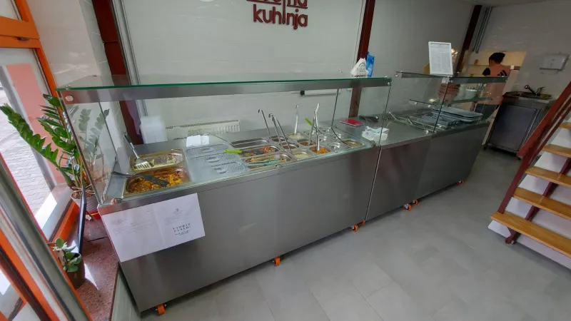 Vitrine za kuvana jela i hladne priloge
