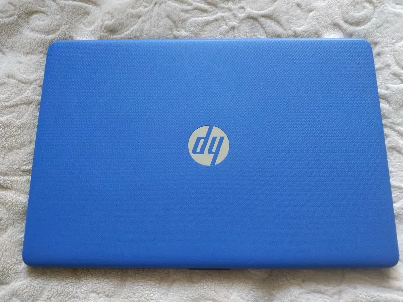 Prodajem laptop