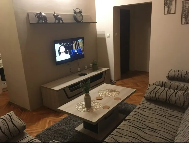 Stan u Budvi kod Slavije, 70m2