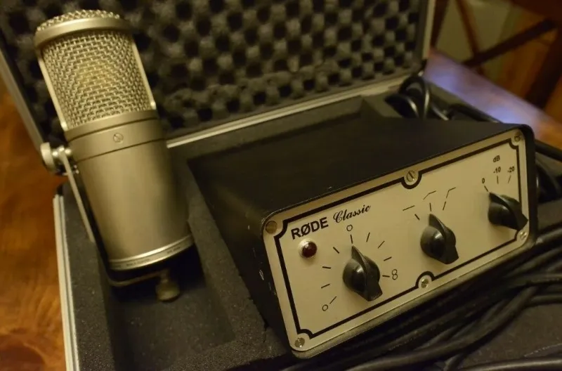 Studijski cijevni mikrofon