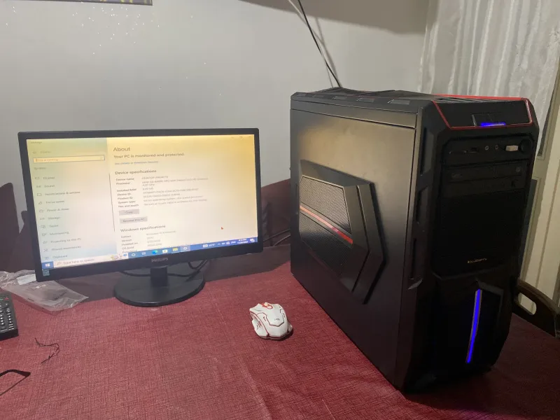 Gamig kuciste, kompjuter (+monitor, mis)