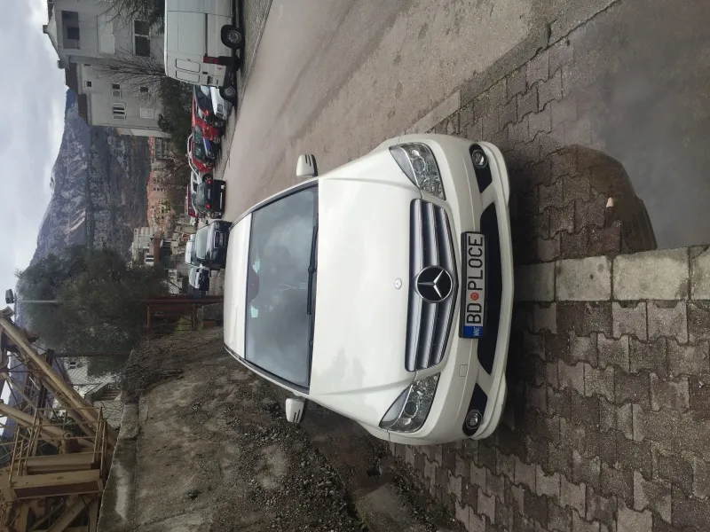 prodajem mercedes c200 cdi