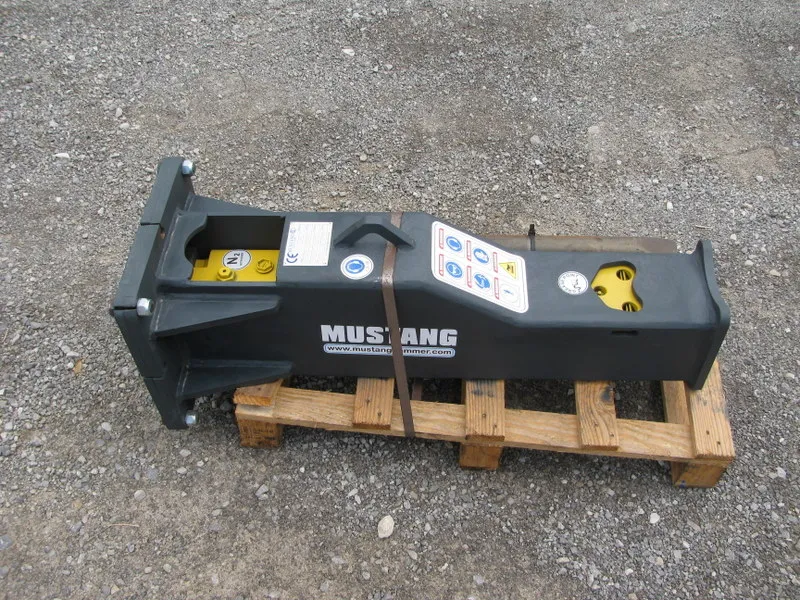 Novi čekič MUSTANG SB250 težina 240kg NOVO