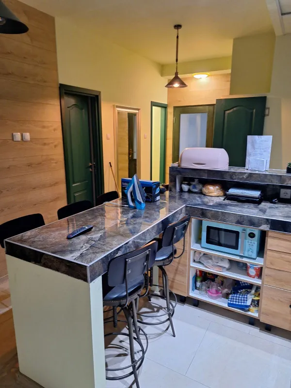 Zemun, izdajem studentima dvokrevetnu sobu 