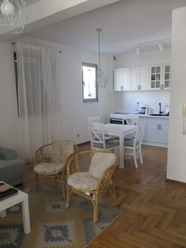 Izdaje se renoviran apartman