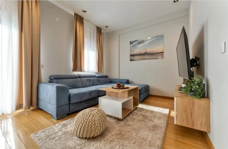 STROGI CENTAR ZLATIBORA-NASELJE KALMAN-PRODAJA APARTMANA